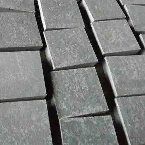 Flamed basalt cobblestones