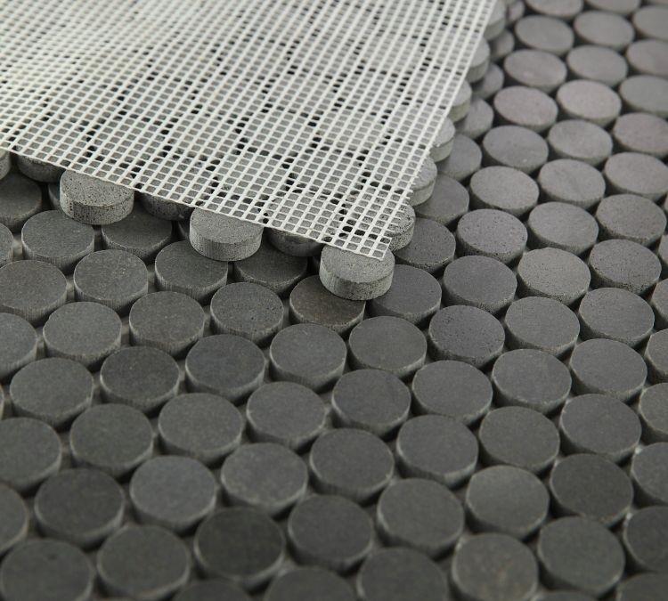 1779243988238196.jpg pony pattern basalt grey mosaic tiles with net in backside.jpg